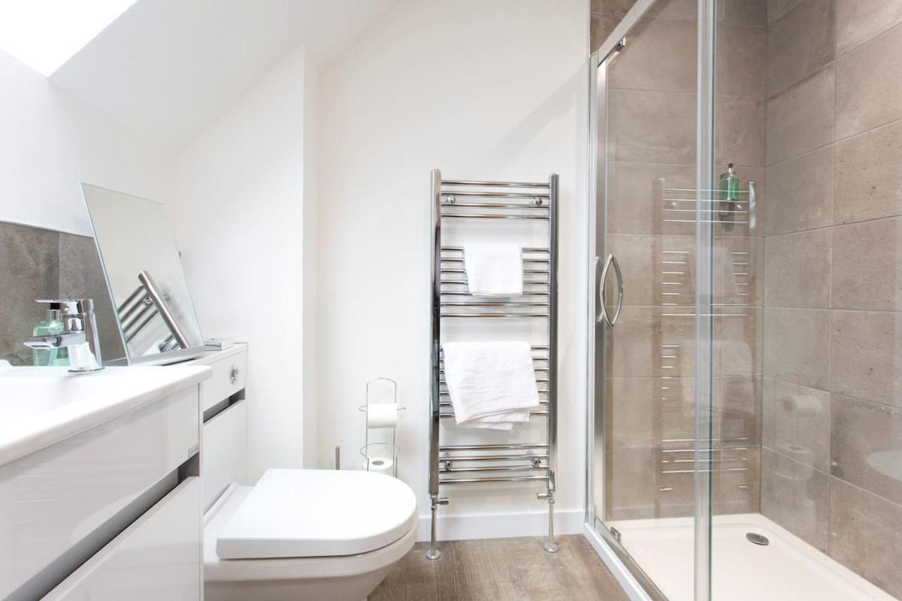 Remarkable 2-Bed Apartment In Culross Exterior photo
