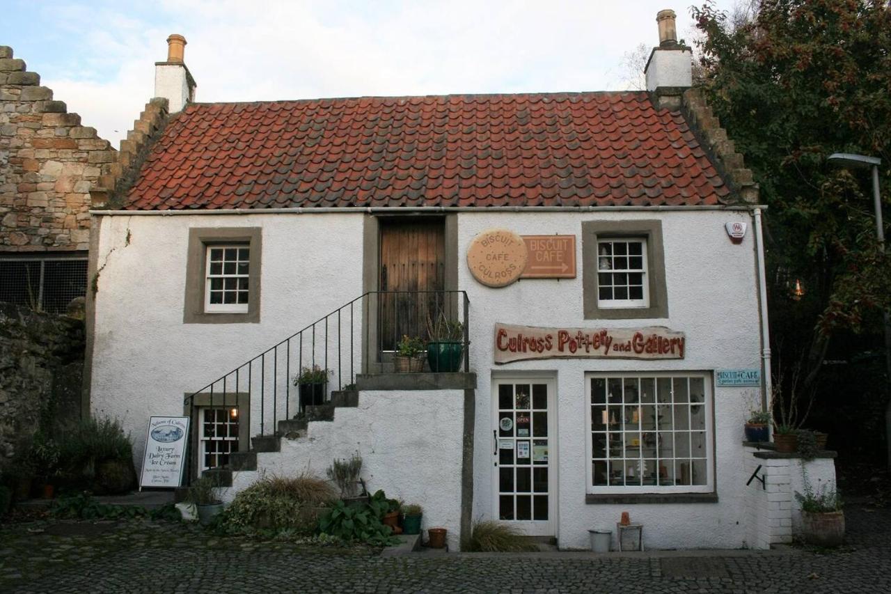 Remarkable 2-Bed Apartment In Culross Exterior photo